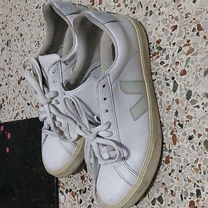 Veja  sneakers
